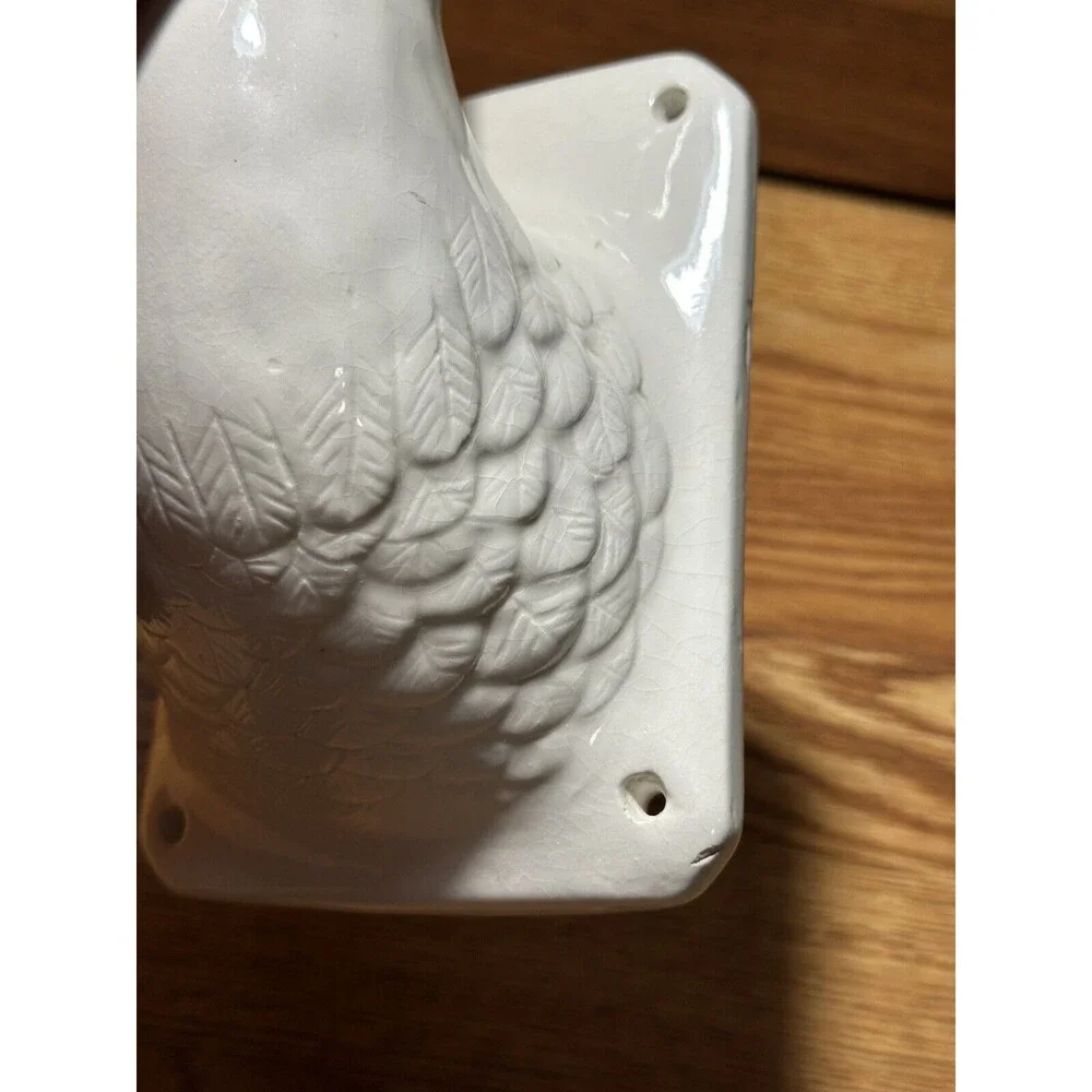Vintage Home Decor Porcelain Goose Wall Mount Dirty Towel Hat Chonie Hanger 1987